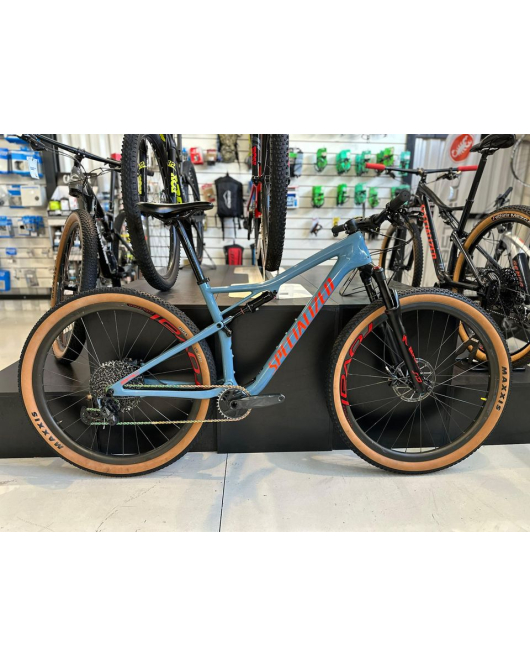 Bicicleta Specialized Epic 2019 - Tamanho L-19" - Semi Nova